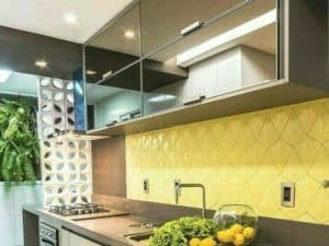 Armário com espelho