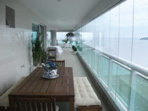 cortina ou envidraçamento de sacada ou varanda show glass