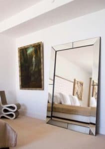 Espelho com Moldura de Espelho