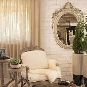 Espelho com Moldura Provençal