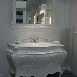 Espelho com Moldura Provençal