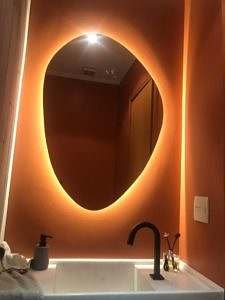 Espelho Organico para banheiro com iluminação