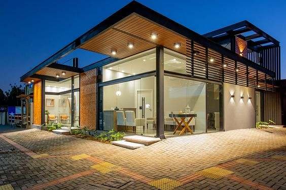 Fachada de loja com Vitrine de Vidro 1