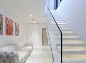 Guarda Corpo de vidro corrimão escada varanda sacadas alumino inox embutido show glass