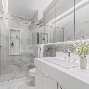 Box de Vidro para Banheiro modelo Elegance Tubo Redondo Cromado