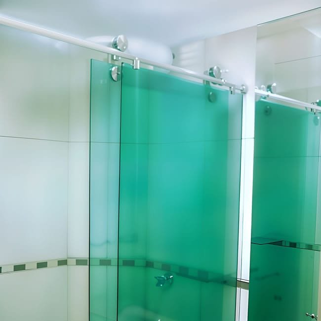 Box de vidro verde de banheiro modelo elegance prata