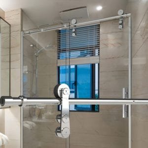 Box de vidro para o banheiro Siena cromado inox polido roldana aparente