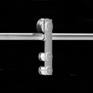 Box de vidro para o banheiro Ascolli cromado inox polido roldana aparente