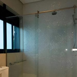 Box de vidro para o banheiro modelo Stilo cromado inox polido ou escovado roldana aparente