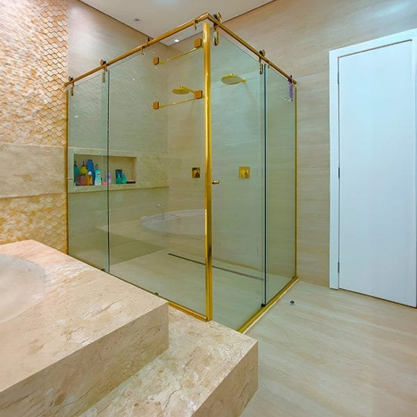 Box de Vidro para Banheiro modelo Luxe Trilho Redondo Inox Polido Roldana Aparente