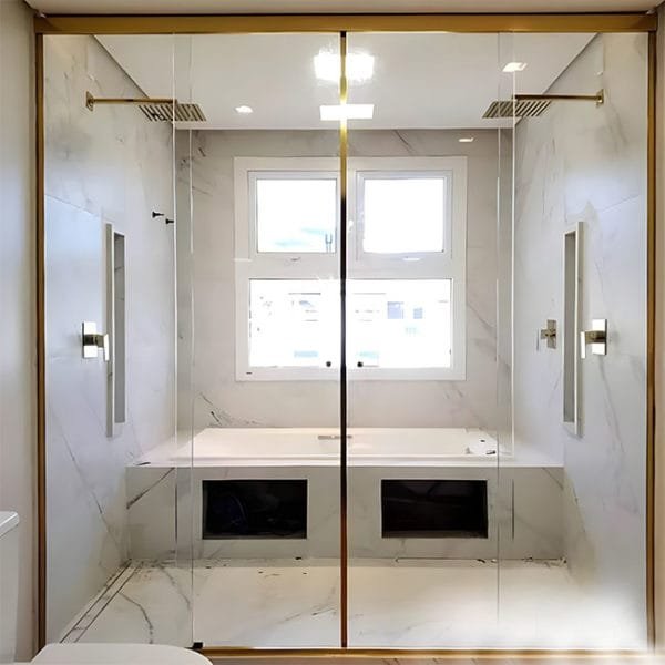 Box de Vidro para Banheiro modelo Reto em aluminio dourado